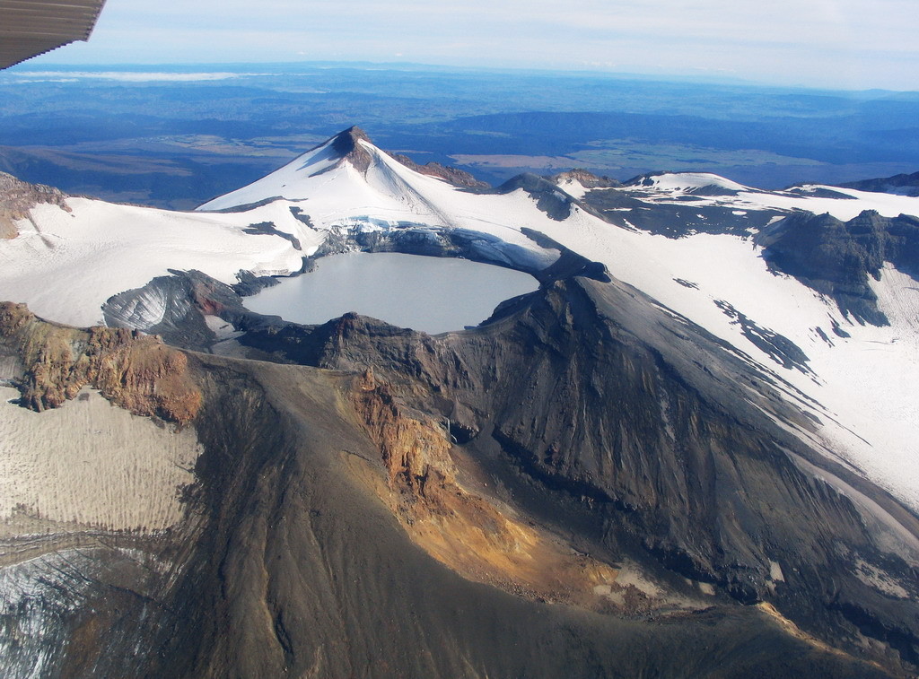 NZ-Nooreiland, Mt. Ruapehu met crater lake - foto HB